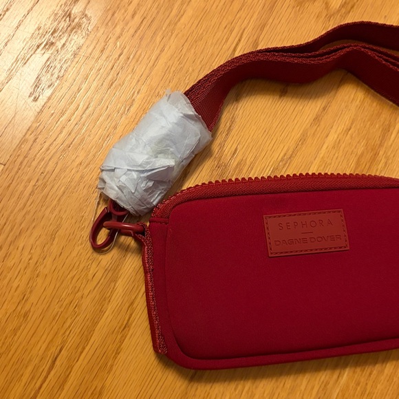 NEW Dagne Dover X Sephora Mara Neoprene phone sling rouge event LTD ED spice red - Picture 4 of 7